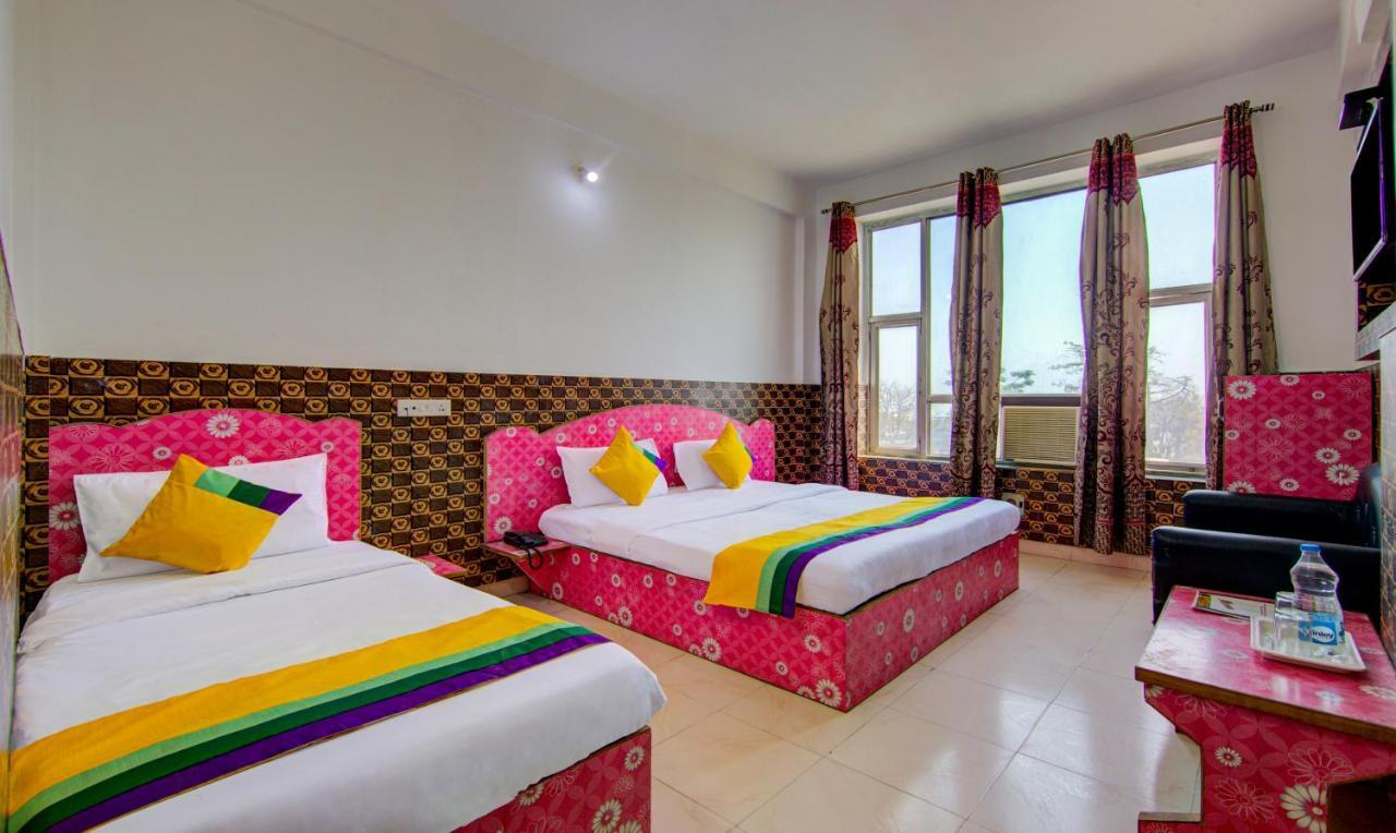 Itsy Hotels Satya Shree Катра Екстер'єр фото
